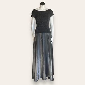 Y2K Silver Liquid Satin Formal floor length Gown JS collection Size 8